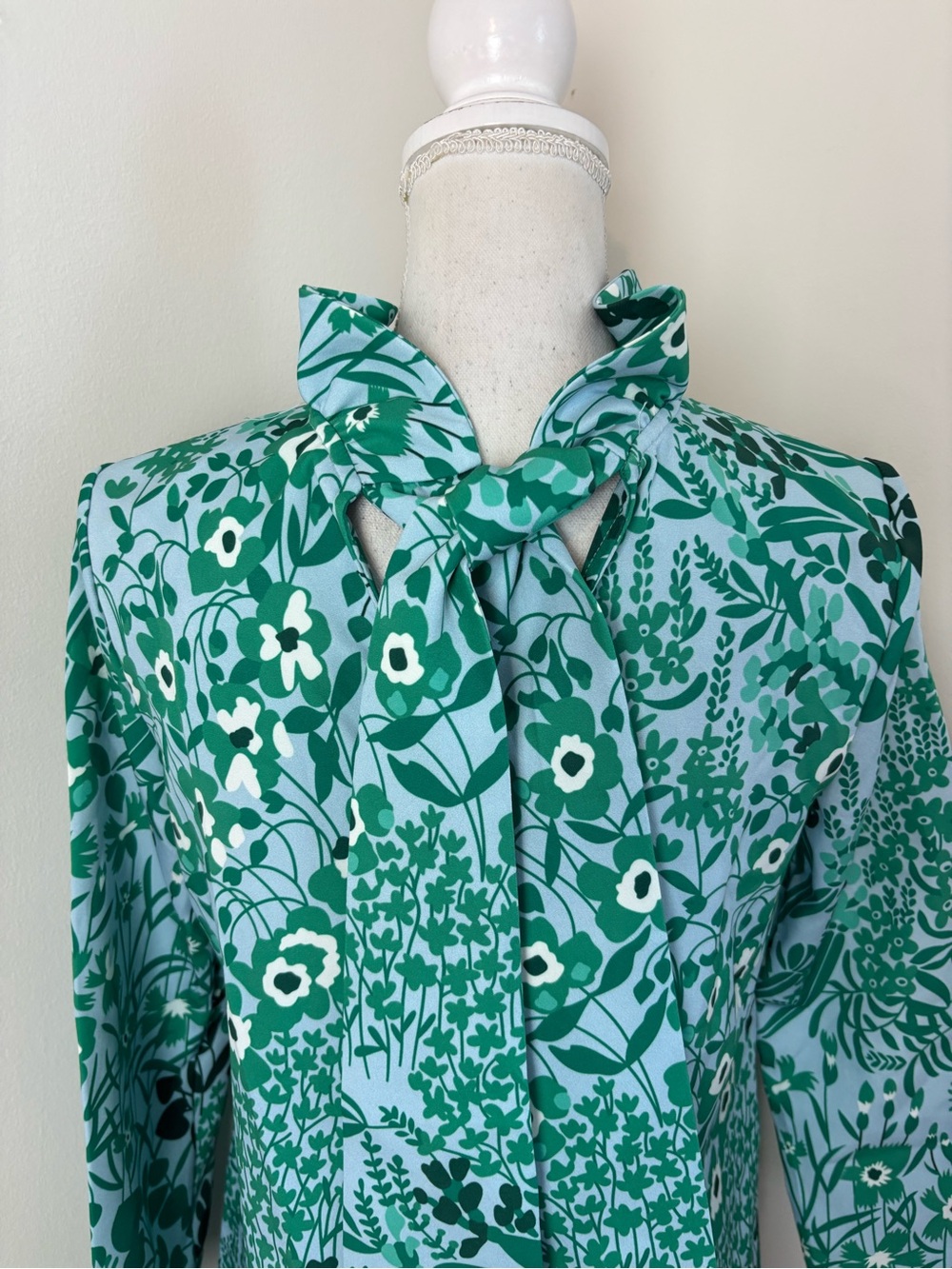 Tuckernuck Wildflower Faye Blouse Size Small NWT - Picture 5 of 10